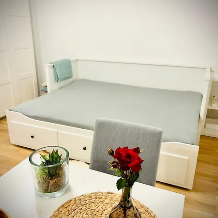 Feriehus 'gardendream' Feines Ruhiges Haeuschen - Wien Stadtnaehe Ebreichsdorf